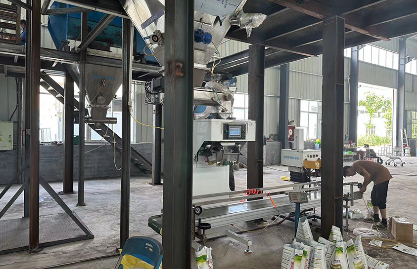 合肥宇承：推出新型粉剂大量元素水溶肥全套设备
